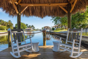 Private Pool with Direct Gulf Access, Kayaks, & Pool Table Villa Carpe Diem Roelens
